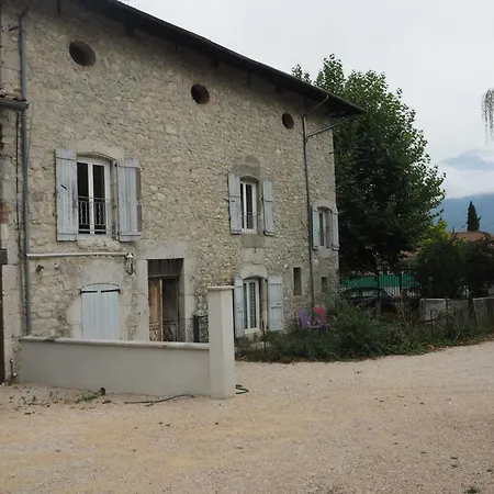 Vieux Corps De Ferme Datant De 1675 * Crolles